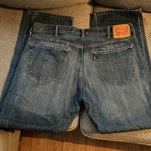Mens Levi’s 559 jeans size 38/32 in perfect condition